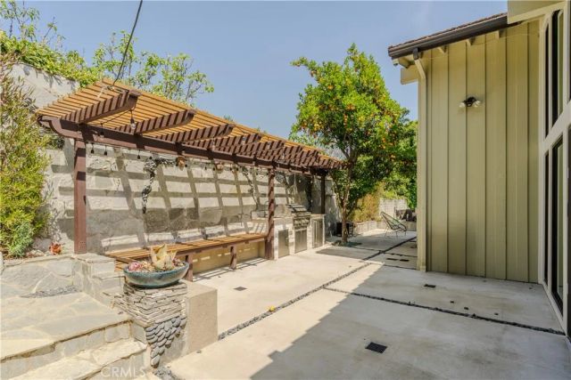 1225 Mesa Road, San Marino, CA 91108