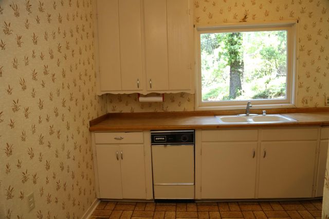 2840 Gardella Ln, Camino, CA 95709