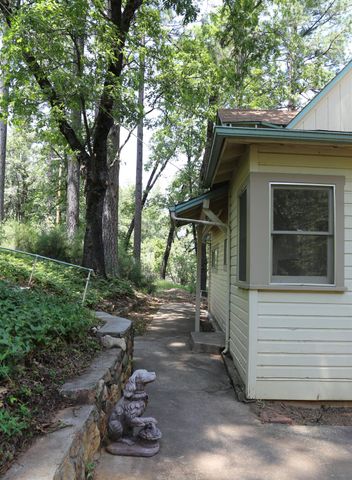 2840 Gardella Ln, Camino, CA 95709