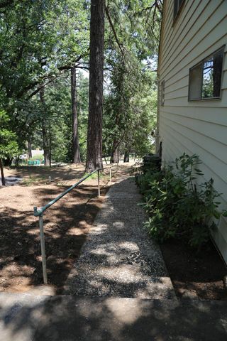 2840 Gardella Ln, Camino, CA 95709