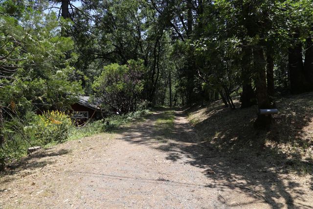 2840 Gardella Ln, Camino, CA 95709