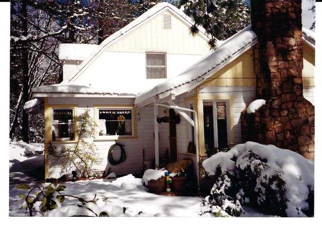 2840 Gardella Ln, Camino, CA 95709