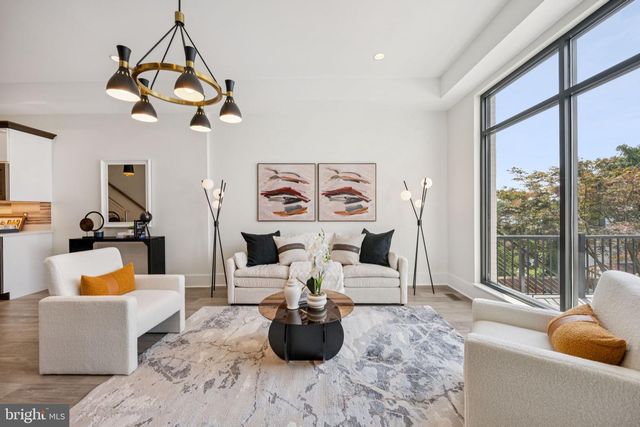 3550 WHITEHAVEN PKWY NW, Washington, DC 20007