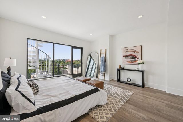 3550 WHITEHAVEN PKWY NW, Washington, DC 20007