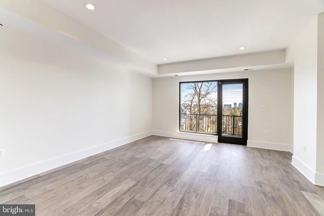 3550 WHITEHAVEN PKWY NW, Washington, DC 20007