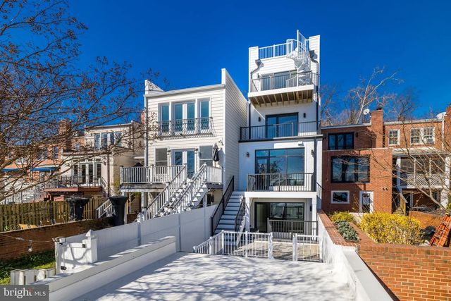 3550 WHITEHAVEN PKWY NW, Washington, DC 20007