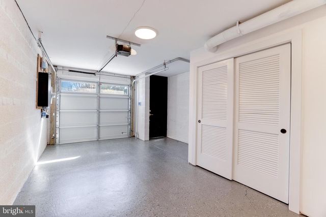 3550 WHITEHAVEN PKWY NW, Washington, DC 20007