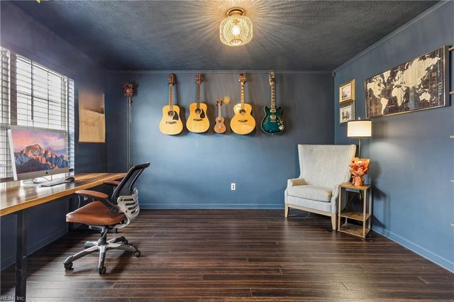 2135 Nicole DR, Hayes, VA 23072