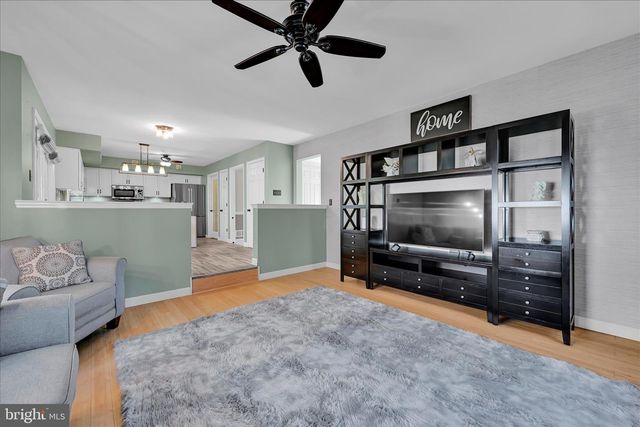 320 DANIEL ST, Wernersville, PA 19565