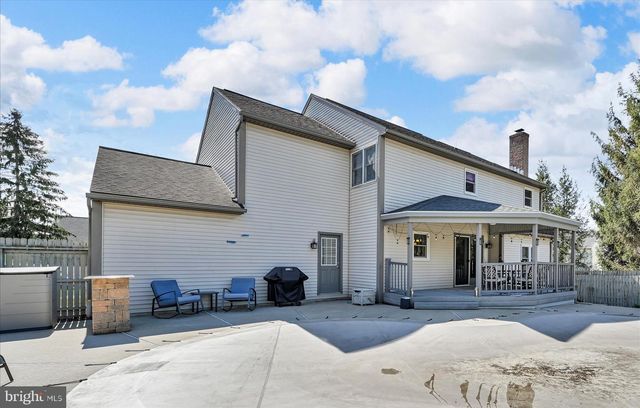 320 DANIEL ST, Wernersville, PA 19565