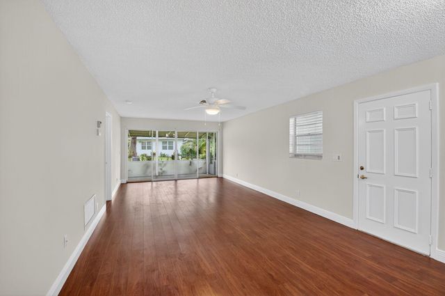 801 Meadowlark Lane, Delray Beach, FL 33445