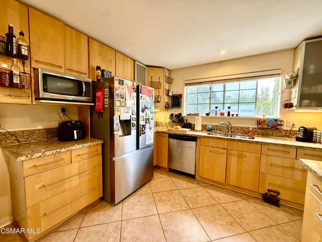 653 Calle Clavel, Thousand Oaks, CA 91320