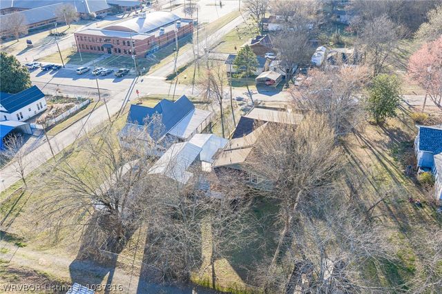 860 N Kennedy Avenue, Booneville, AR 72927