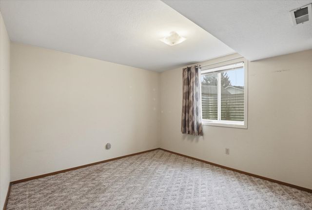 416 E Gettysburg Dr, Spokane, WA 99208