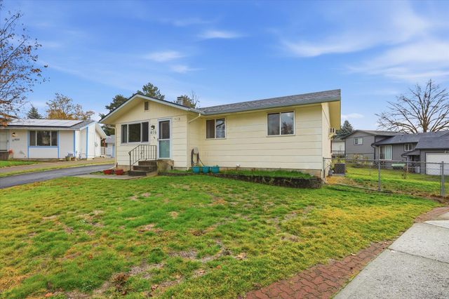 416 E Gettysburg Dr, Spokane, WA 99208