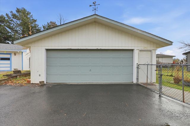 416 E Gettysburg Dr, Spokane, WA 99208