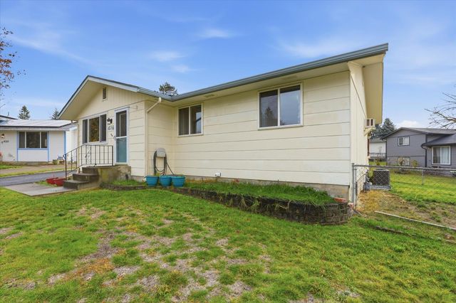 416 E Gettysburg Dr, Spokane, WA 99208