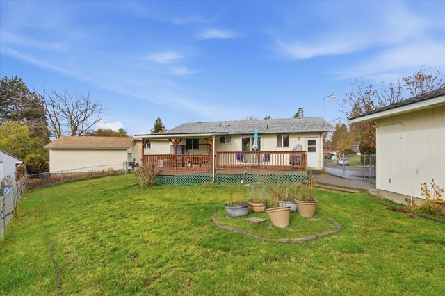 416 E Gettysburg Dr, Spokane, WA 99208