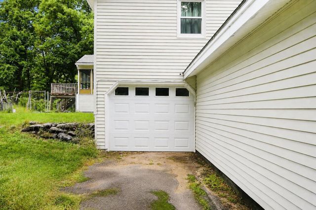 97 Rockingham Road, Londonderry, NH 03053
