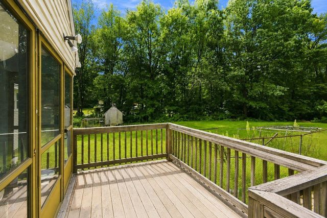 97 Rockingham Road, Londonderry, NH 03053
