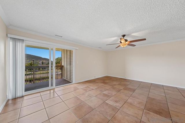 1044 La Ventana, San Marcos, CA 92078