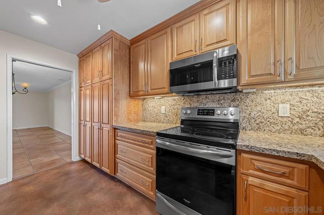 1044 La Ventana, San Marcos, CA 92078