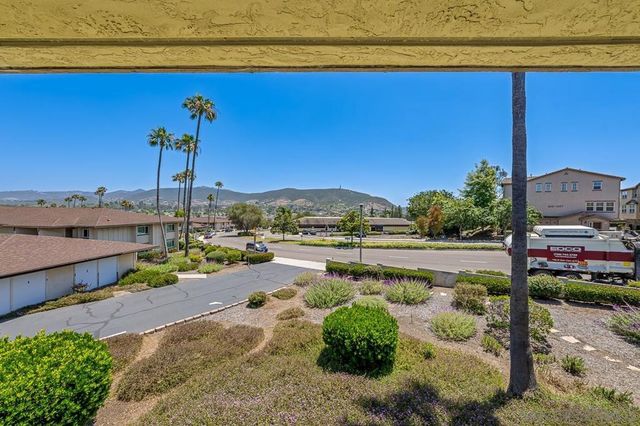 1044 La Ventana, San Marcos, CA 92078