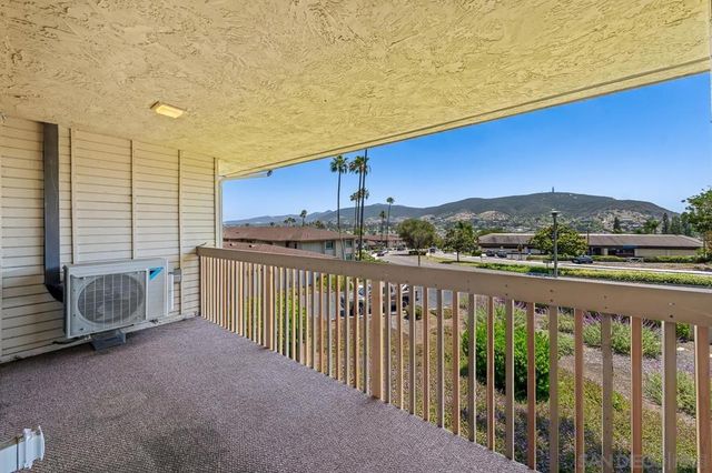 1044 La Ventana, San Marcos, CA 92078