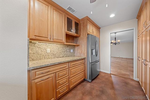 1044 La Ventana, San Marcos, CA 92078