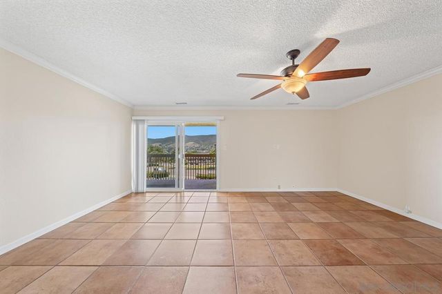 1044 La Ventana, San Marcos, CA 92078