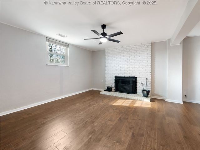 1501 Knob Road, Charleston, WV 25314