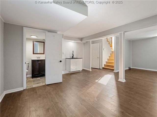 1501 Knob Road, Charleston, WV 25314