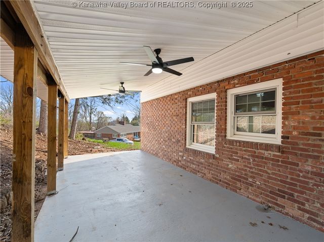 1501 Knob Road, Charleston, WV 25314