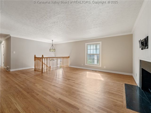 1501 Knob Road, Charleston, WV 25314