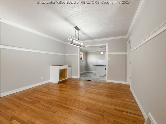 1501 Knob Road, Charleston, WV 25314