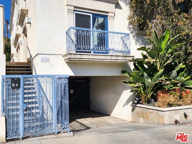 10389 Almayo Avenue 101, Los Angeles, CA 90064