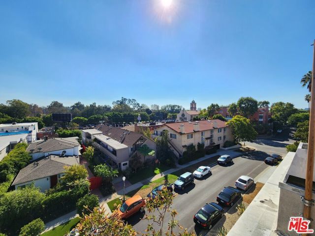 10389 Almayo Avenue 101, Los Angeles, CA 90064