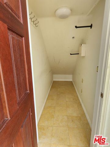 10389 Almayo Avenue 101, Los Angeles, CA 90064