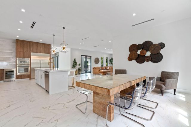 11861 NW 9 Street, Plantation, FL 33325