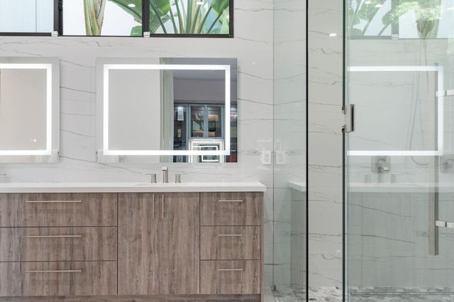 11861 NW 9 Street, Plantation, FL 33325