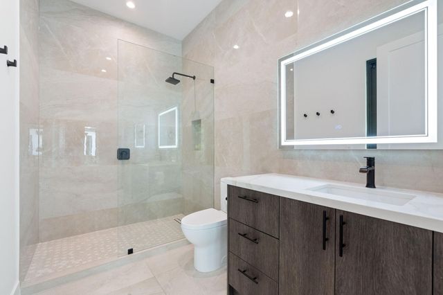 11861 NW 9 Street, Plantation, FL 33325