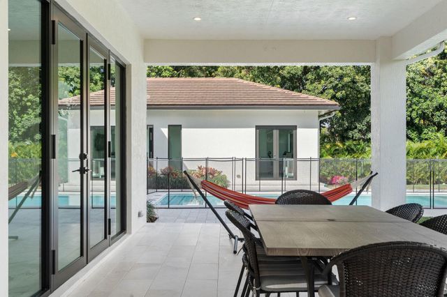 11861 NW 9 Street, Plantation, FL 33325