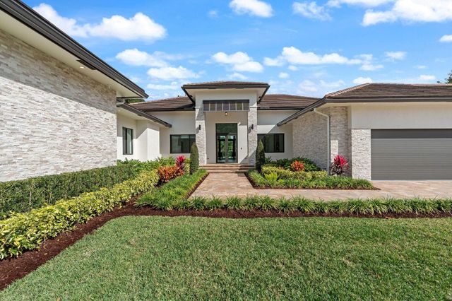 11861 NW 9 Street, Plantation, FL 33325