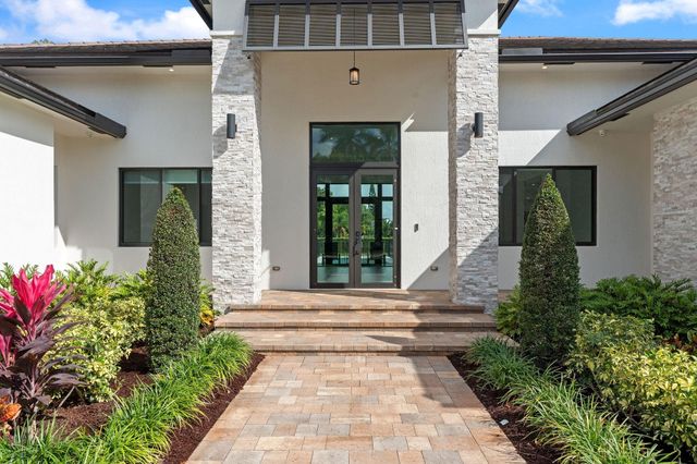 11861 NW 9 Street, Plantation, FL 33325