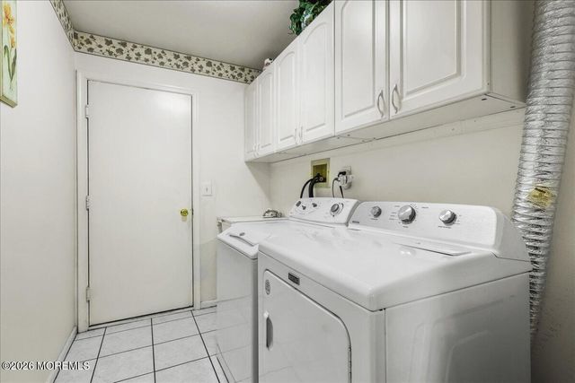 190 Tanager Drive, Monroe Twp, NJ 08831