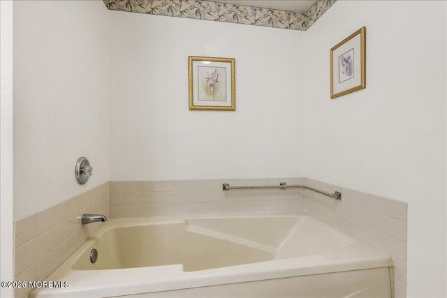 190 Tanager Drive, Monroe Twp, NJ 08831