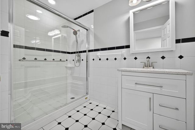 20116 SWEET MEADOW LN, Gaithersburg, MD 20882