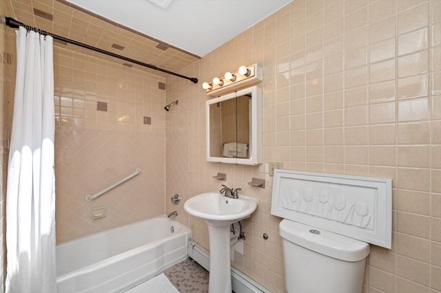 1 Bay View Place, Boston, MA 02127