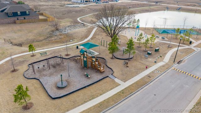 14229 S College Avenue, Bixby, OK 74008