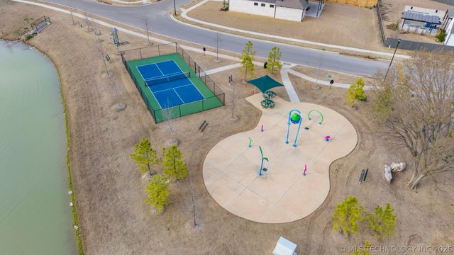 14229 S College Avenue, Bixby, OK 74008